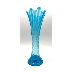 Vtg. Duncan Wide Rib Glass Opalescent Blue Vase - Picture 1 of 4