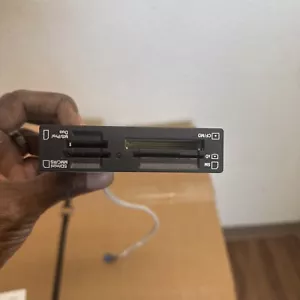 OEM Genuine Dell 19 way Media and Flash Card Reader W816M W812M G7V21 - Picture 1 of 2