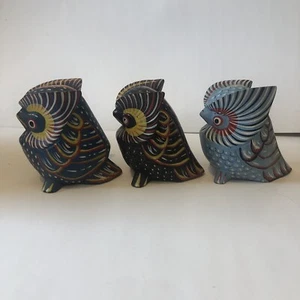 Hand Painted Wood Owls 4” Blue Folk Art Excellent Shape Home Decor - Picture 1 of 5