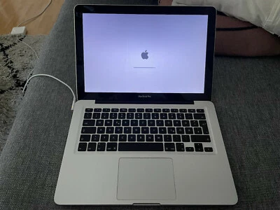 Apple MacBook Pro 13,3 Zoll silber 8 GB DDR3 Speicher 2,4 GHz Intel Core i5 - Bild 1 von 4