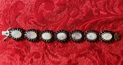 Pulsera arco iris piedra lunar y plata rubí; aspecto elegante, elegante y caro Foto 1 de 4