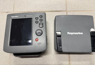Raymarine RC435 Kartenplotter Segeljacht Motorboot Marine Navigation Yacht - Bild 1 von 2