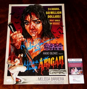 MELISSA BARRERA & ALISHA WEIR FIRMATO ABIGAIL 12X18 POSTER HORROR JSA COA!! - Foto 1 di 1