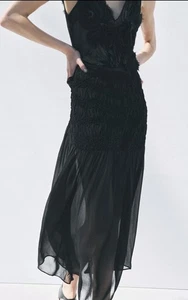 Zara SEMI-SHEER TEXTURED DRESS - Bild 1 von 8