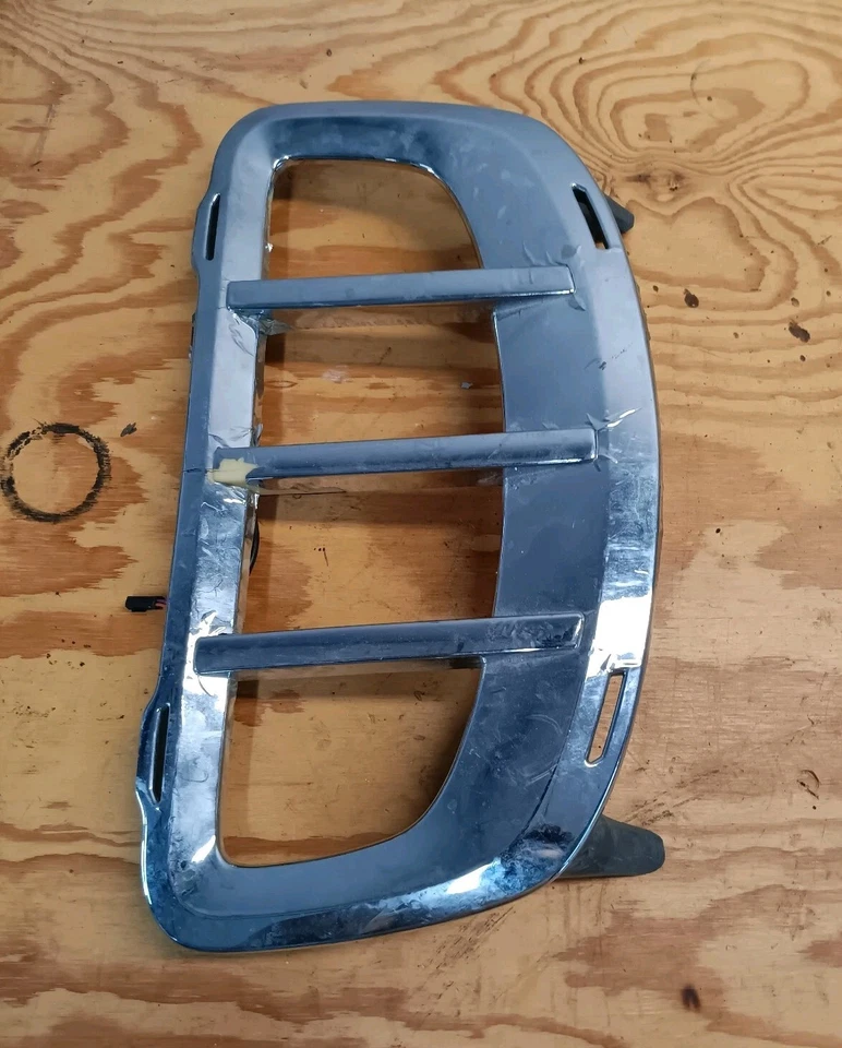 BMW K1200 LT 1997-2004 MALETERO TRASERO ALMACENAMIENTO DE EQUIPAJE portaequipajes luz trasera superior OEM Foto 1 de 4