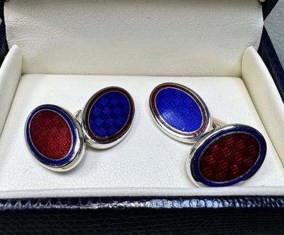 Gemelos alternativos enchapados en oro blanco esmalte rojo y azul tejido de canasta Foto 1 de 4