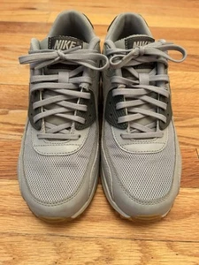 Nike Air Max 90 Essential Wolf Grey SZ 8 Only Tried On Wore Outside Once EC - Picture 1 of 7