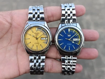 Vintage Lot of 2 SEIKO 5 Racer Automatic Day-Date SS Men's Japanese Wristwatches - image 1 of 4