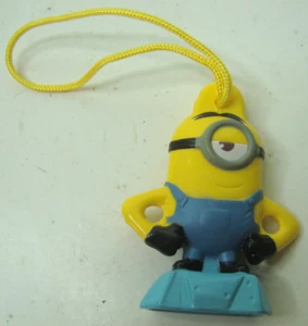 Despicable Me2 Minion Key Chain Yellow Figure ECute Character Minions 2 X 2 - Picture 1 of 8