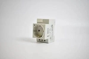 Luetze control cabinet earthing socket ST-3/S 8 mm 16 A 250 V 680572 - Picture 1 of 2