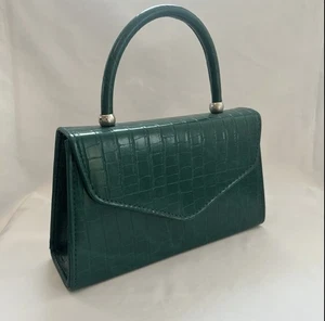 Classic Lucy Handbag 1940s - 1950s Vintage Inspired Green Handbag BNWT RRP £36 - Picture 1 of 3