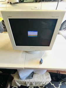 Sony Trinitron CPD-G220R 17" Retro Vintage CRT Computer Monitor - Tested Working - Picture 1 of 17