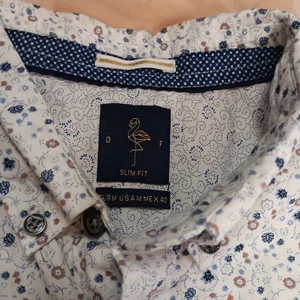 Denim & Flower Button Up Short Sleeve Floral Shirt Contrast Trim Slim Fit Sz M - Picture 1 of 10