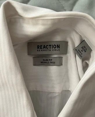 Camisa de vestir blanca con botones Kenneth Cole Reaction para hombre calce ajustado, sin arrugas Foto 1 de 4