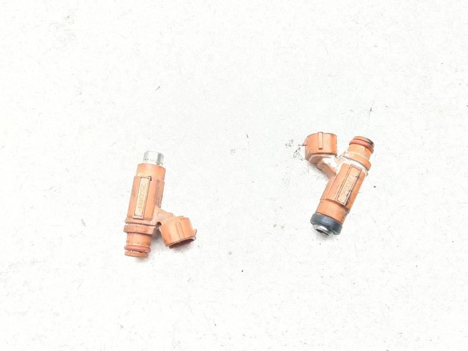 Газовые топливные форсунки 05 Suzuki SV650 25004YI - Изображение 1 из 4