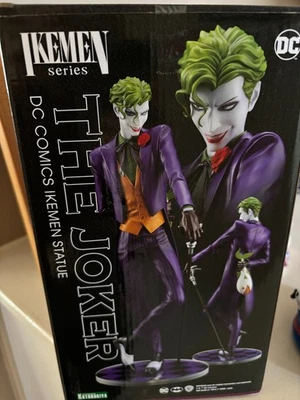 Estatua de Kotobukiya DC Comics serie Ikemen EL BROMISTA Foto 1 de 4