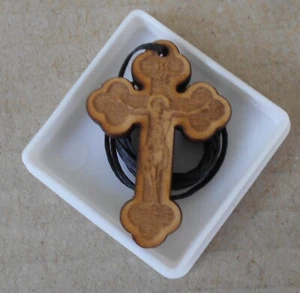 A SERBIAN ORTHODOX CHURCH WOODEN CROSS NECKLACE - PURCHASED FROM CHURCH 2025 c - Picture 1 of 1