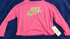 Nike Sportswear Graphic T-shirt Logo Nike Tee Playful Pink, Girls Size Small NWT - Picture 1 of 7
