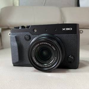 Cámara digital Fujifilm FinePix X30 12,0 MP 4x zoom óptico con accesorios negra - Imagen 1 de 8