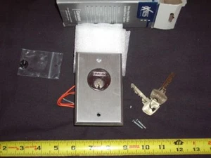 1x Camden CM-4130 Keyswitch Override Access Control - Bild 1 von 6