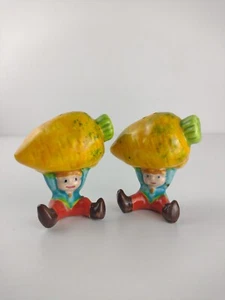 Vintage ANTHROPOMORPHIC Garden Elf Pixie w Carrot Salt & Pepper Shaker Set Retro - Picture 1 of 5