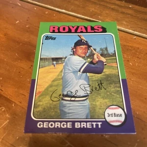 2010 Topps George Brett #228 (1975 Reprint) - Picture 1 of 2