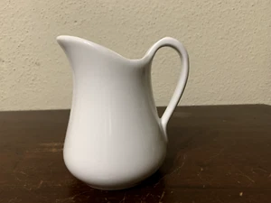 Pillivuyt France White Porcelain Creamer 16 oz - Picture 1 of 6