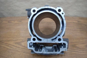 Jarra de cilindro delantero Canam Outlander 1000 XMR 2012 buena 6623563 - Imagen 1 de 12