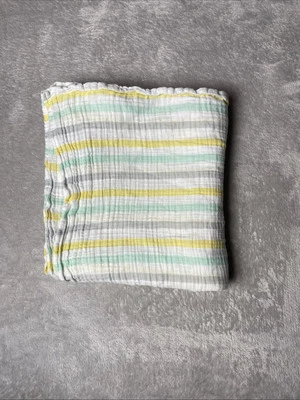 Aden & Anais条纹婴儿毯白色灰色黄色绿色线条襁褓薄纱 — 第 1/4 张图片