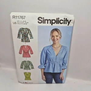UNCUT! Misses' Top With Sleeve Styles Sewing Pattern by Simplicity, Sizes 16-24 - Picture 1 of 2