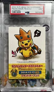 2014 POKEMON CENTER TOKYO Charizard Poncho Pikachu Sticker Stomping PSA 9 pop.1 - Bild 1 von 2