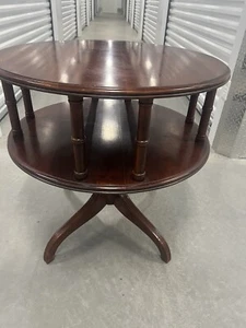 Vintage Pennsylvania House Traditional Solid Cherry Round Pedestal Side Table - Picture 1 of 24