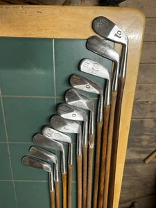 Hickory Golfschläger X11 D Anderson & Sons At Andrews seltener Kopf Design Eisen Set - Bild 1 von 14