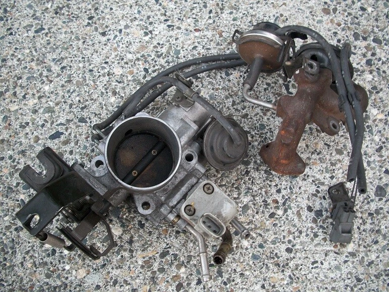 Carrocería del acelerador Toyota Lexus EGR ISV ICV IAC válvula de control de aire de ralentí 22270-0A020 Foto 1 de 1