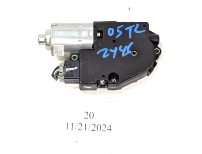 2004-2008 Acura TL Sunroof Electric Motor OEM 70450-SEP-A01 - Image 1 of 4