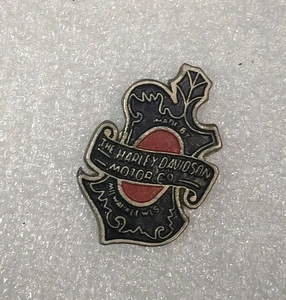 Prendedor clásico vintage Harley Davidson Milwaukee WI hoja de roble negro rojo raro - Imagen 1 de 10