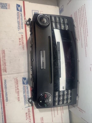 05-07 Mercedes W203 C230 C240 Radio Stereo Audio CD Player Head Unit AM FM OEM - Image 1 of 4