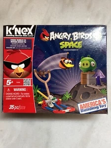 K'Nex Angry Birds Space Cosmic Bubbles vs Medium Minion Pig 72006 NIB 35 pcs - Picture 1 of 2