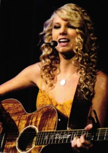 Taylor Swift Celebrity Custom Card - Picture 1 of 4