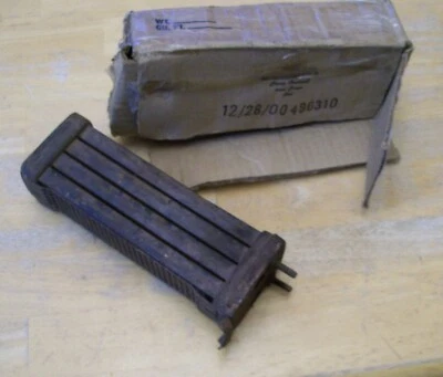 Refrigerador de óleo Volkswagen 1950–1970 - Imagem 1 de 4