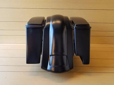 4"STRETCHED SADDLEBAGS FOR 2-1 EXHAUST, LIDS AND REAR FENDER FOR HARLEY DAVIDSON - Image 1 of 4