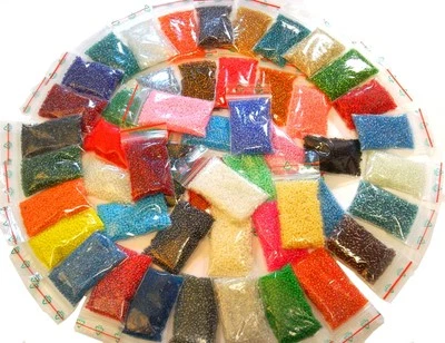 Rocailles Perlen Set 2mm Mix 50 farben Glas Schmuck Seed Beads 1kg 50 Paket AM8 - Bild 1 von 4