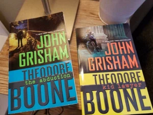 Theodore Boone 2 Bk Combo by John Grisham (Kid Layer, Abduction) 1st/1st PB VGC! - Imagen 1 de 10