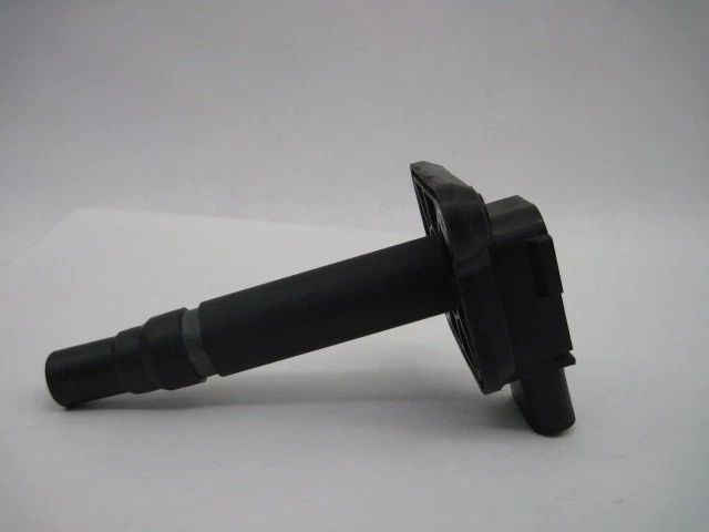 BOBINA DE ENCENDIDO AUDI A4 A6 A8 S8 BEETLE 99 00 01 02 03 04 06B905115E 725105 Foto 1 de 4