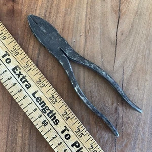 VINTAGE KLEIN TOOLS LINEMAN PLIERS 10 INCH MARKED O-K-EN 1946 AMERICAN MADE - Picture 1 of 3