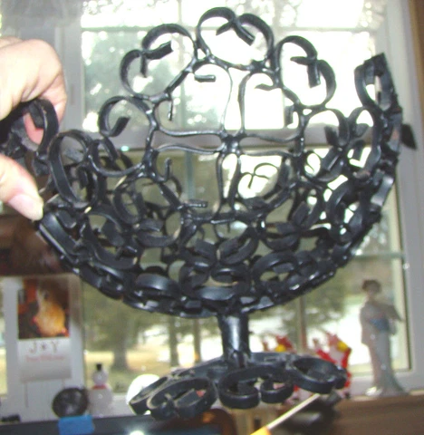 VINTAGE WIRE METAL SCROLL WORK PEDESTAL BASKET COMPOTE  ART DECO STYLE Cover
