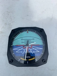 TRINTEC INDUSTRIES KÜNSTLICHER HORIZONT 6,5" WANDUHR LUFTFAHRT GETESTET FUNKTIONIERT - Bild 1 von 1