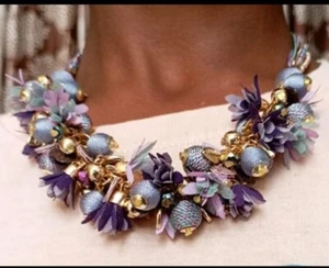 Kunststoff Blumen und Glasperlen Halskette Frau Handarbeit Halskette - Bild 1 von 5