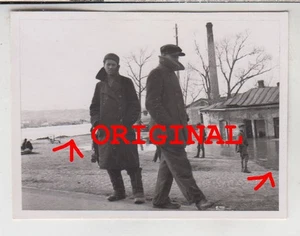 Foto 2wk Russland Ostfront Schneeschmelze Hochwasser Mann Bevölkerung Kind Haus - Bild 1 von 1