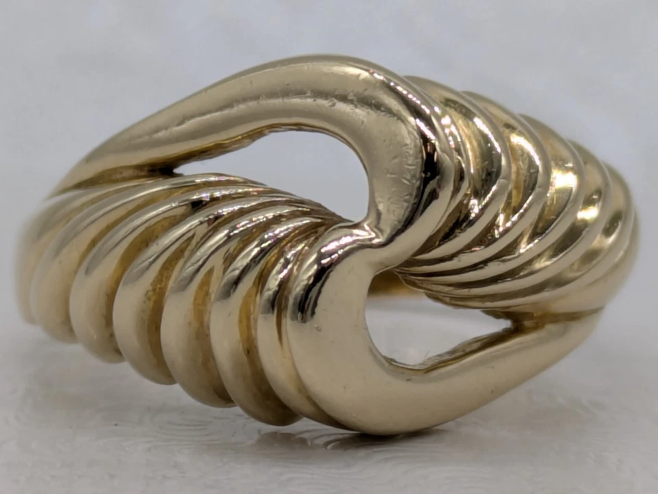 斜纹金戒指 14K 黄金 4.8 克 尺寸:7 复古圆顶表带 (EC3035722) — 第 1/4 张图片